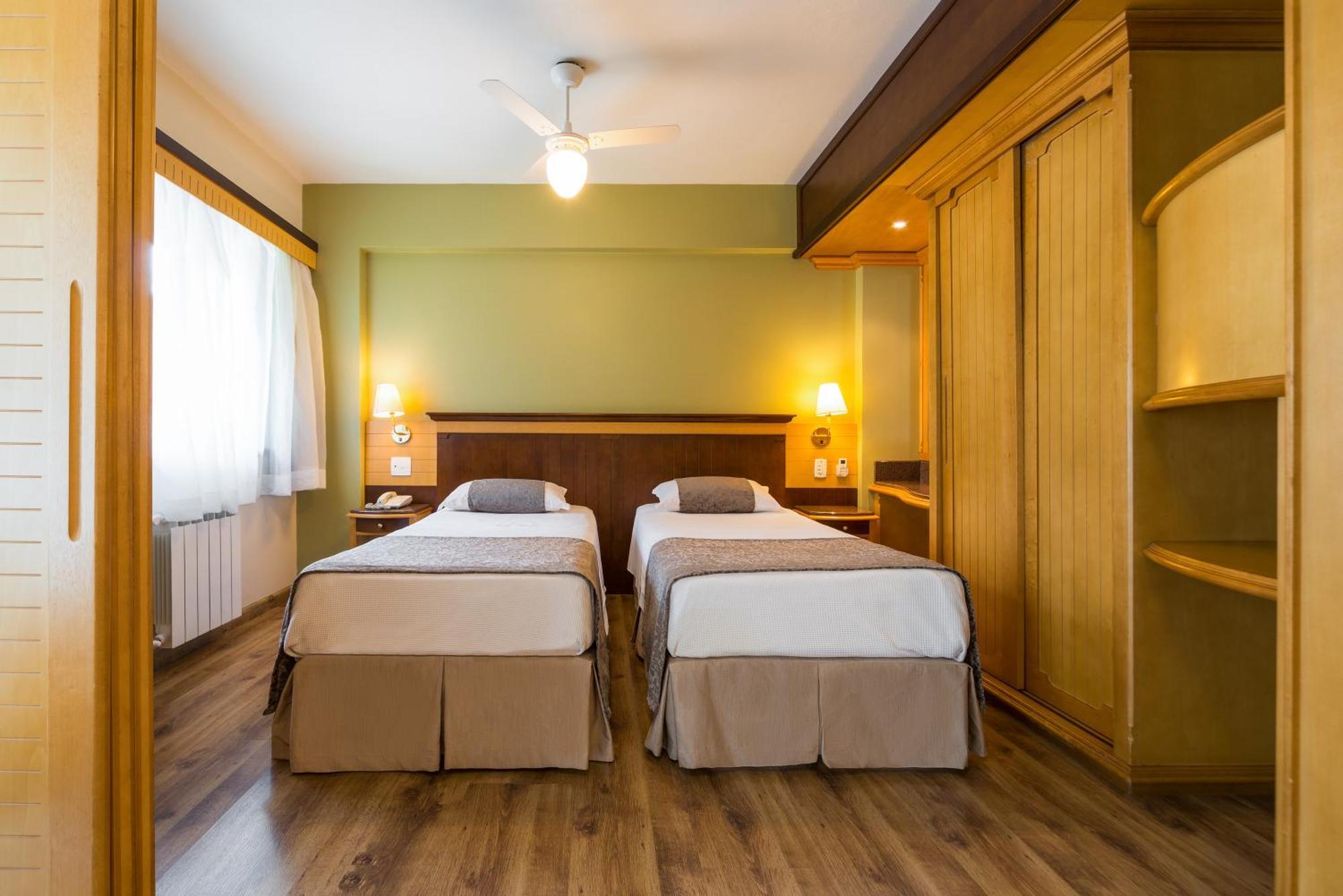 Quarto Quádruplo de Luxo